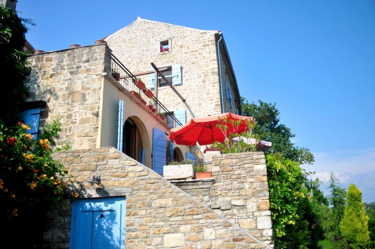 Ruine-Motovun Dh Vila Exterior foto