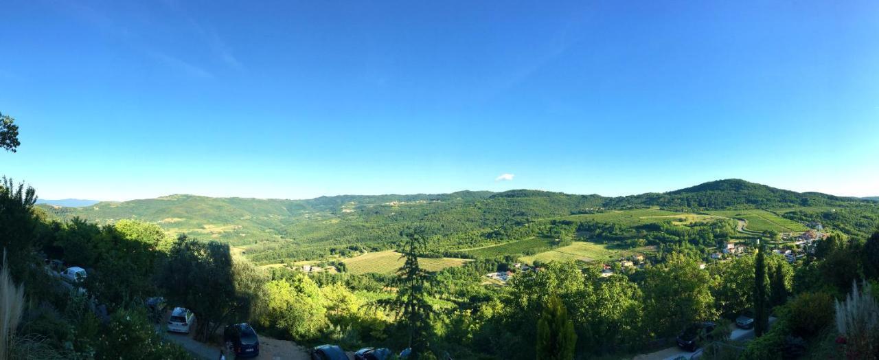 Ruine-Motovun Dh Vila Exterior foto